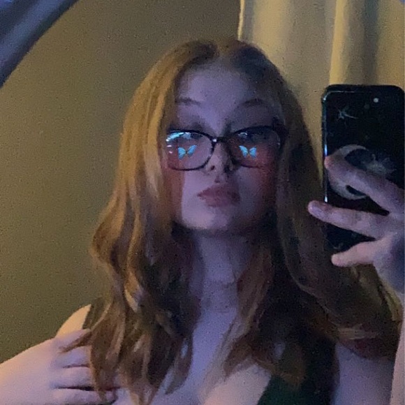 Meet your Posher, Sophia - Picture 1 of 1